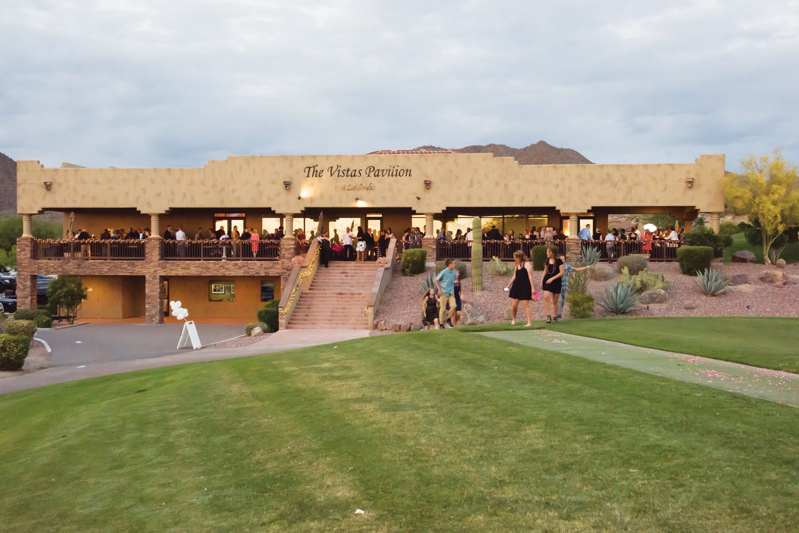 Join Las Sendas Golf Club for wine, golf, and dining