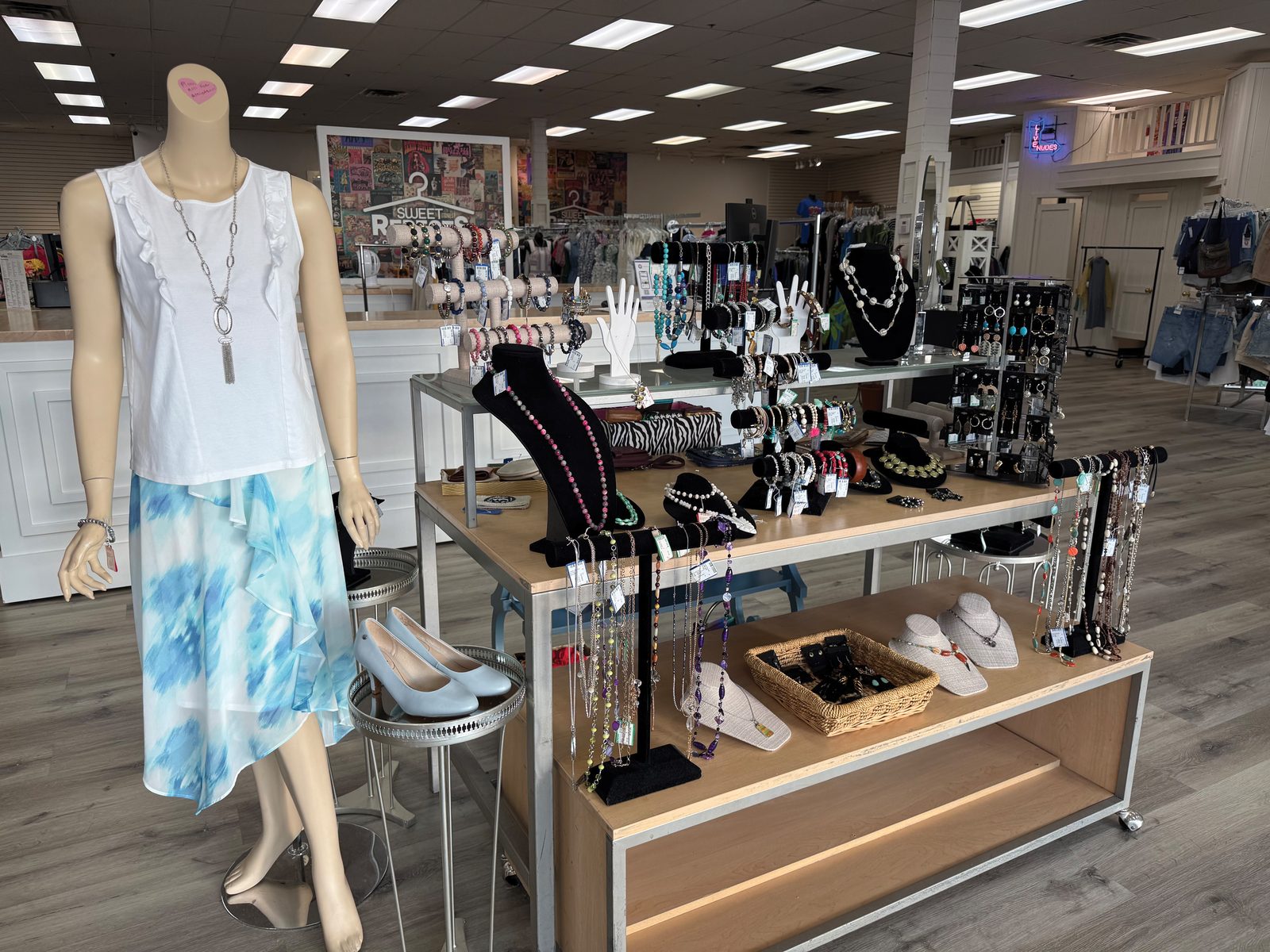 Sweet Repeats Opens New Mesa Location